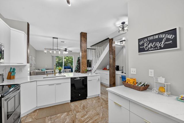 224 Foxtail Dr D, Greenacres, FL 33415