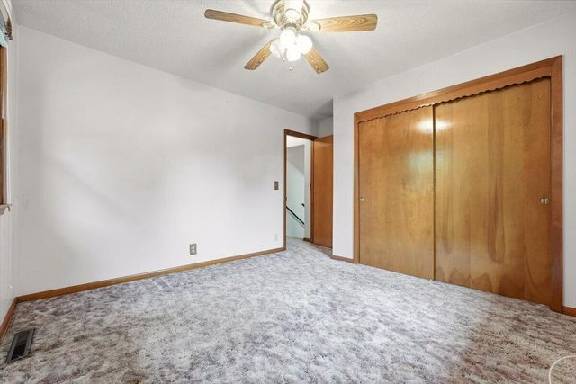53 SKYVIEW Drive, Council Bluffs, IA 51503