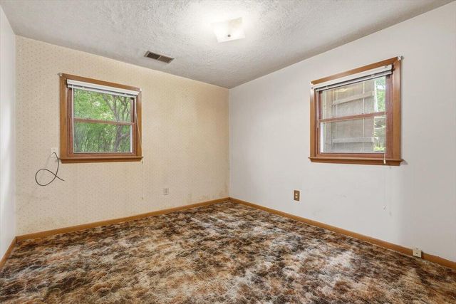53 SKYVIEW Drive, Council Bluffs, IA 51503