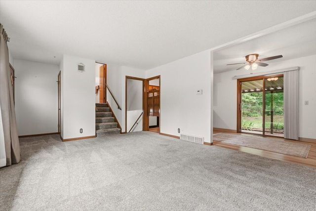 53 SKYVIEW Drive, Council Bluffs, IA 51503