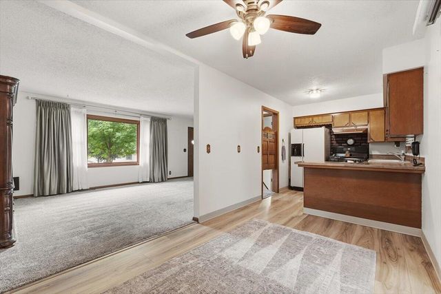 53 SKYVIEW Drive, Council Bluffs, IA 51503