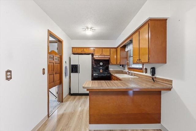 53 SKYVIEW Drive, Council Bluffs, IA 51503