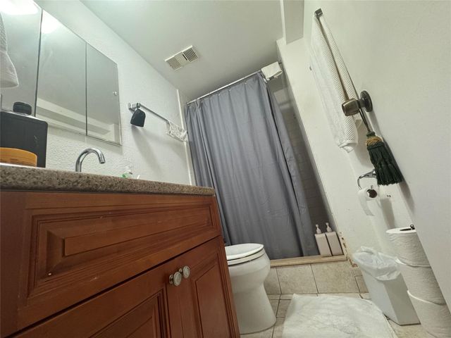 505 Spencer Dr 307, West Palm Beach, FL 33409