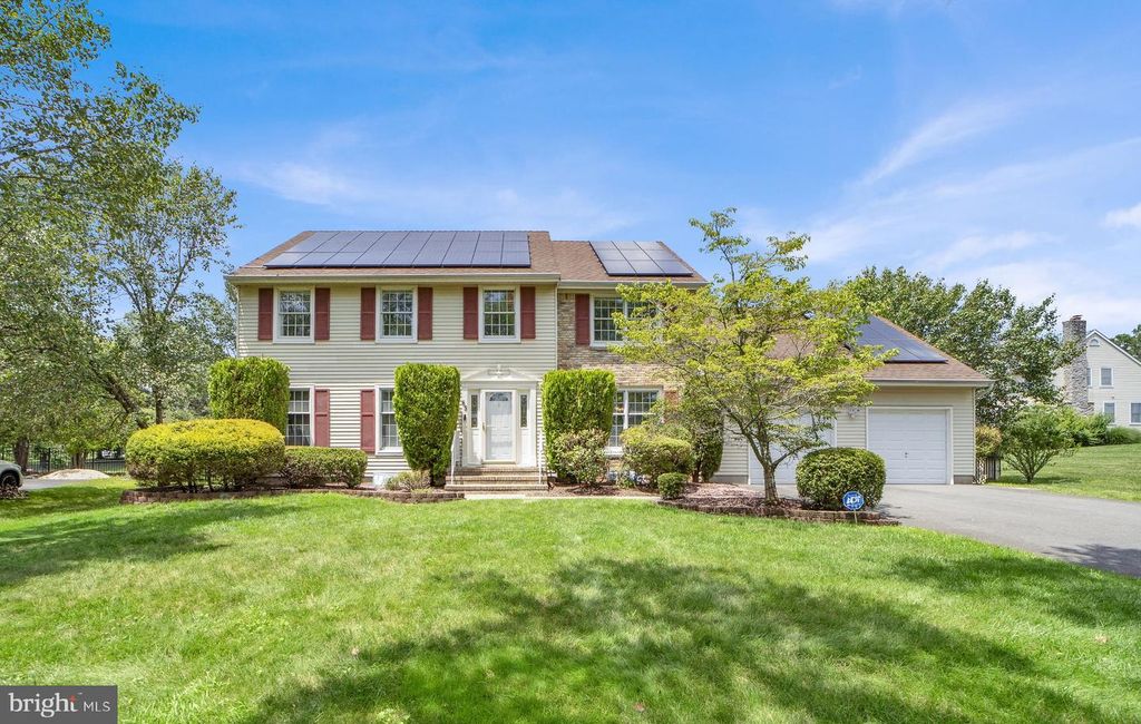 65 WEXFORD DR, Monmouth Junction, NJ 08852