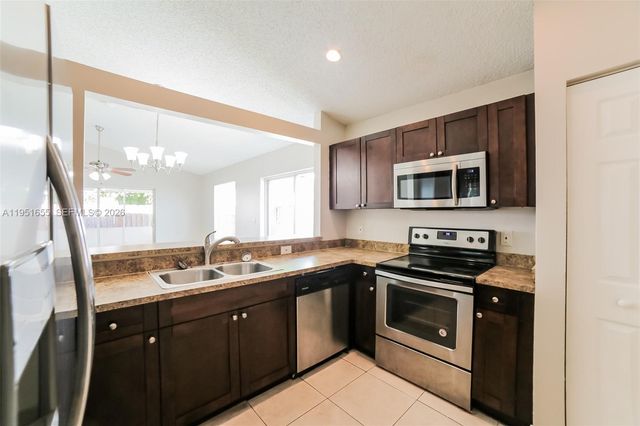 6429 French Angel Ter, Margate, FL 33063