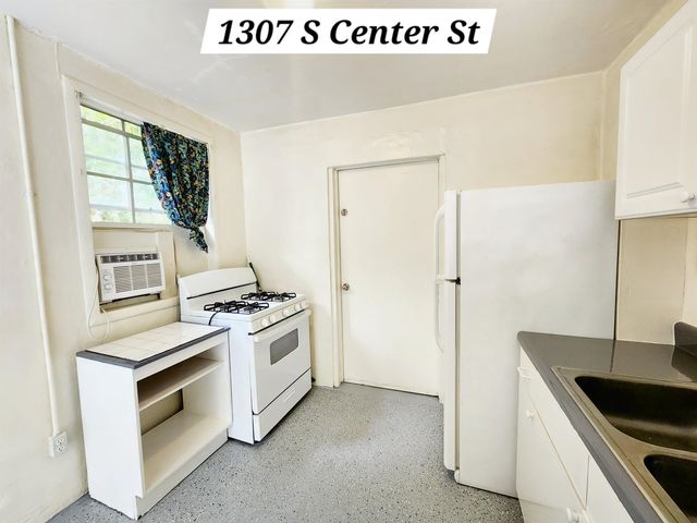 1124 S ORANGE Street, Perry, FL 32348