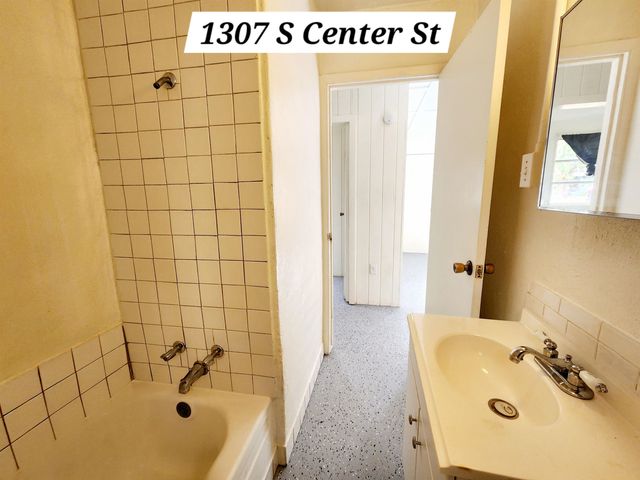 1124 S ORANGE Street, Perry, FL 32348