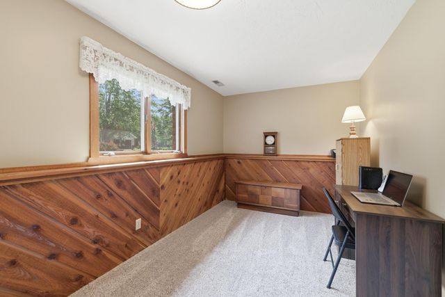 902 Park Lane, Belle Plaine, MN 56011