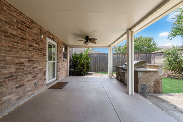1629 Baxter Springs Drive, Fort Worth, TX 76247