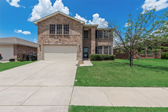 1629 Baxter Springs Drive, Fort Worth, TX 76247