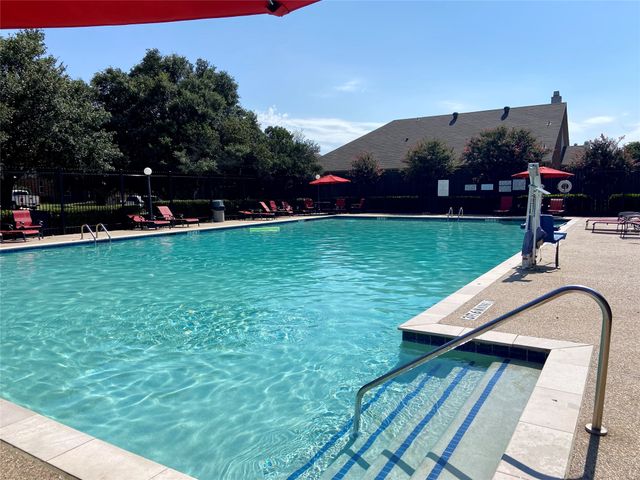 1629 Baxter Springs Drive, Fort Worth, TX 76247
