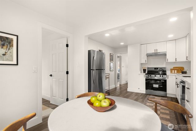 935 N 92nd Street, Seattle, WA 98103