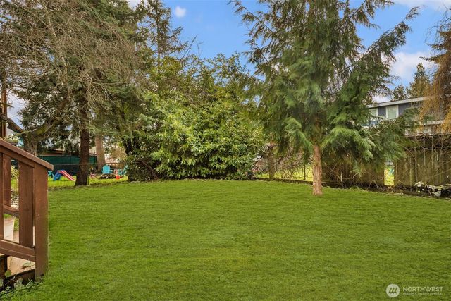 935 N 92nd Street, Seattle, WA 98103