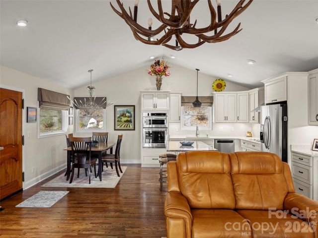 220 Dulcimer Lane, Waynesville, NC 28786