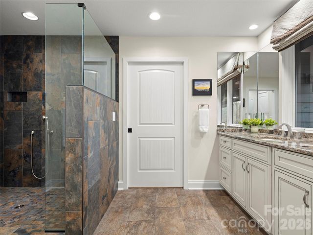 220 Dulcimer Lane, Waynesville, NC 28786