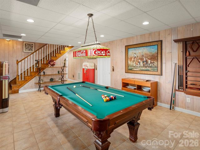 220 Dulcimer Lane, Waynesville, NC 28786