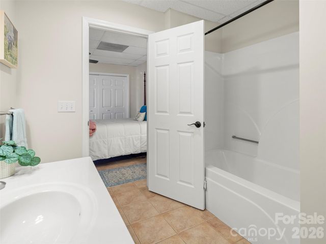 220 Dulcimer Lane, Waynesville, NC 28786