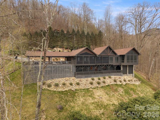 220 Dulcimer Lane, Waynesville, NC 28786