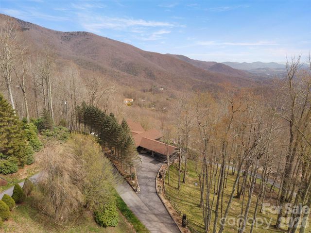 220 Dulcimer Lane, Waynesville, NC 28786