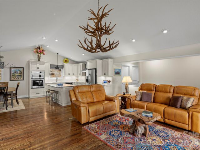 220 Dulcimer Lane, Waynesville, NC 28786