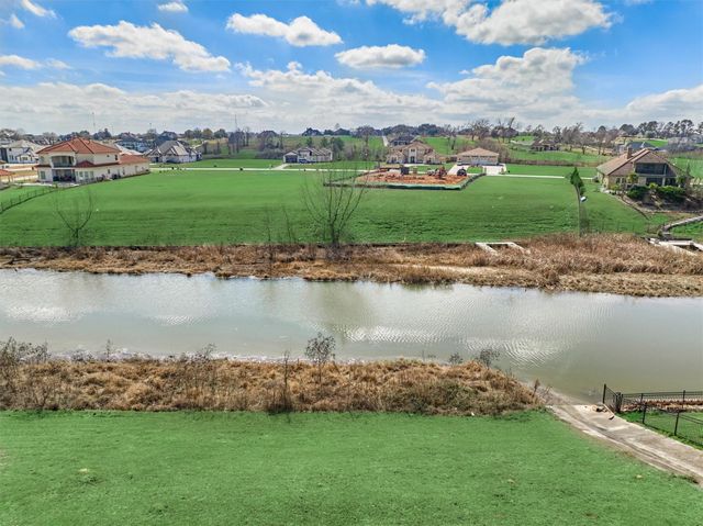 11621 Grandview Drive, Montgomery, TX 77356