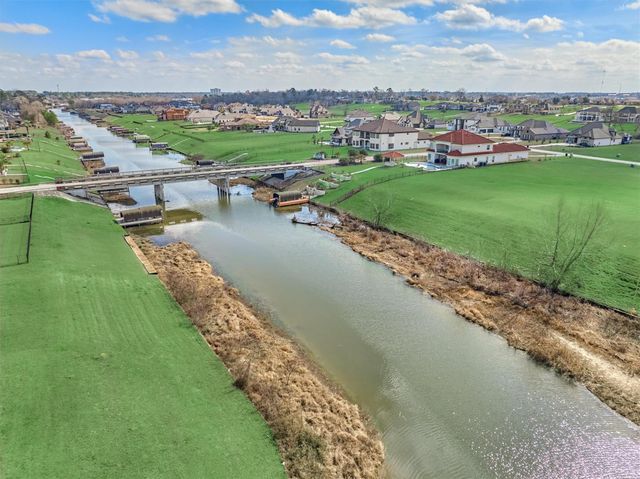 11621 Grandview Drive, Montgomery, TX 77356