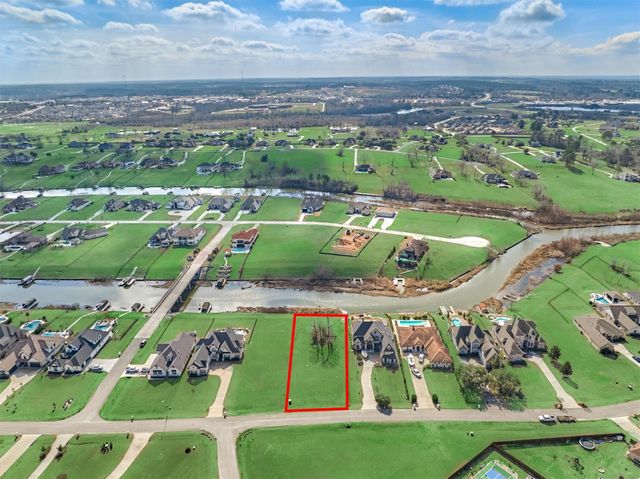 11621 Grandview Drive, Montgomery, TX 77356