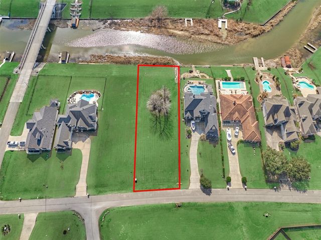 11621 Grandview Drive, Montgomery, TX 77356