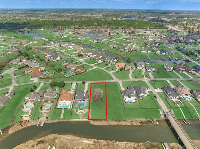 11621 Grandview Drive, Montgomery, TX 77356