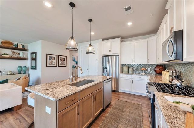 154 Millers Lane, Calhoun, GA 30701