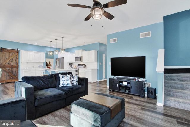 155 SUNBURY WAY, Red Lion, PA 17356