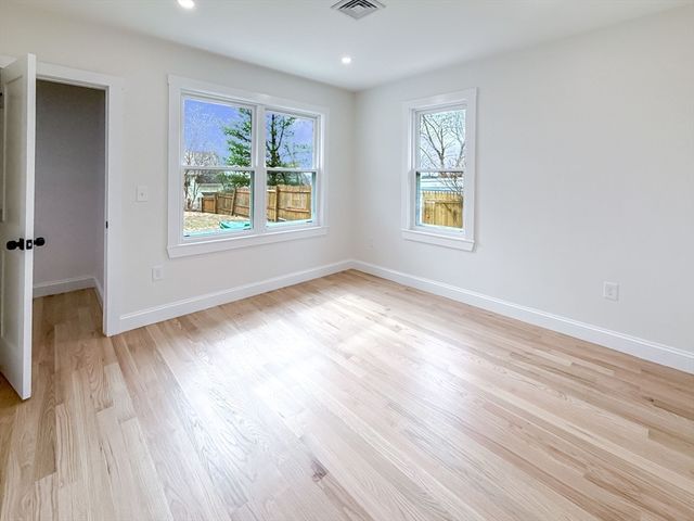 23 Murray Hill Rd, Medford, MA 02155