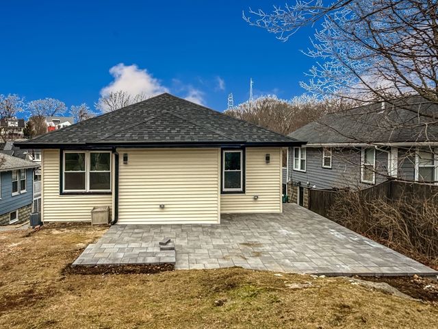 23 Murray Hill Rd, Medford, MA 02155