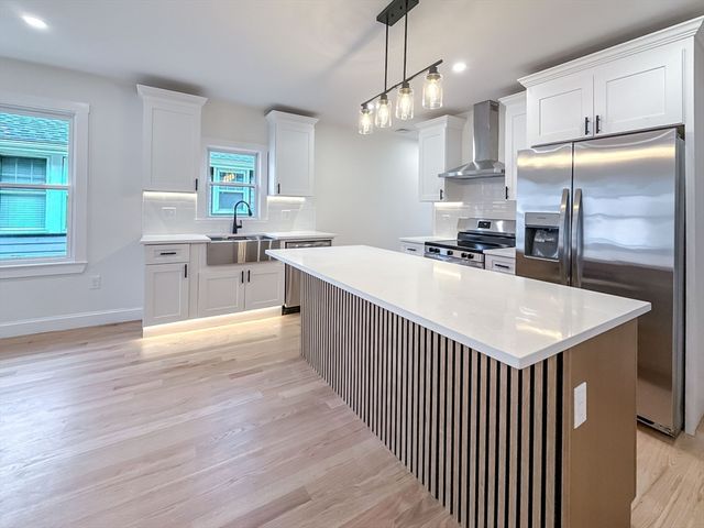 23 Murray Hill Rd, Medford, MA 02155