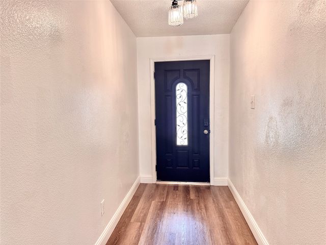 201 Yosemite Drive, Mansfield, TX 76063