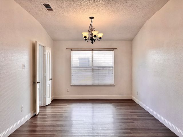 201 Yosemite Drive, Mansfield, TX 76063