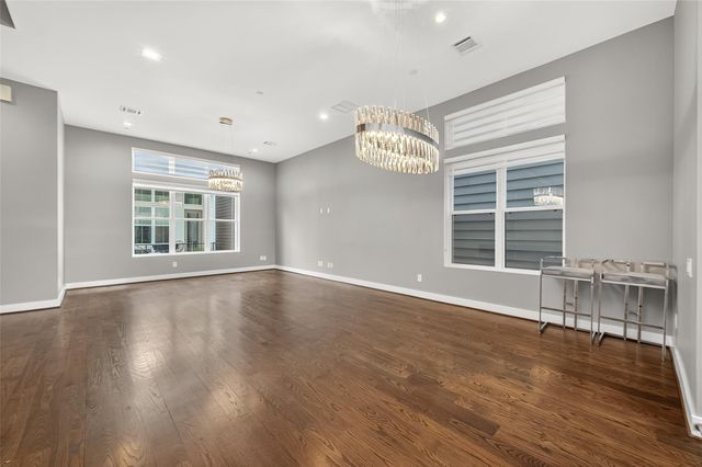 5919 E Post Oak Lane, Houston, TX 77055
