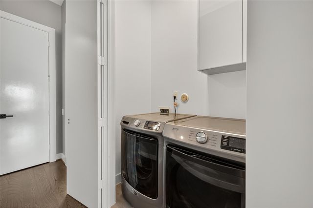 5919 E Post Oak Lane, Houston, TX 77055
