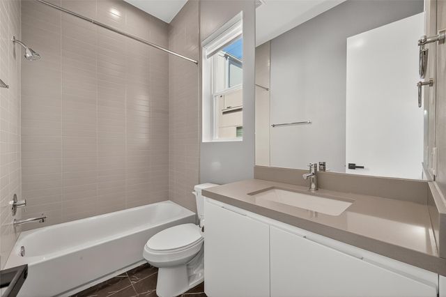 5919 E Post Oak Lane, Houston, TX 77055