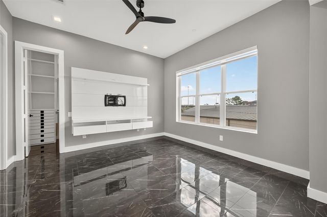 5919 E Post Oak Lane, Houston, TX 77055