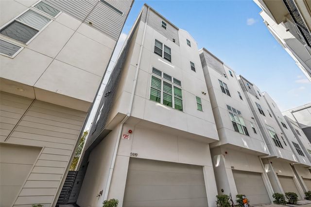 5919 E Post Oak Lane, Houston, TX 77055
