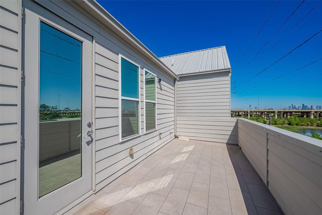 5919 E Post Oak Lane, Houston, TX 77055