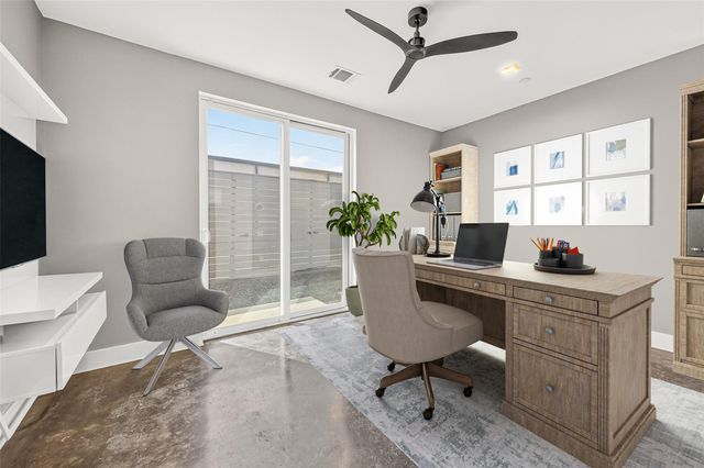 5919 E Post Oak Lane, Houston, TX 77055
