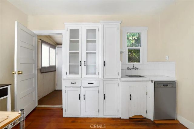 502 Mountain View, Altadena, CA 91001