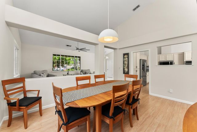 2737 Fleet Cir, Rocklin, CA 95765