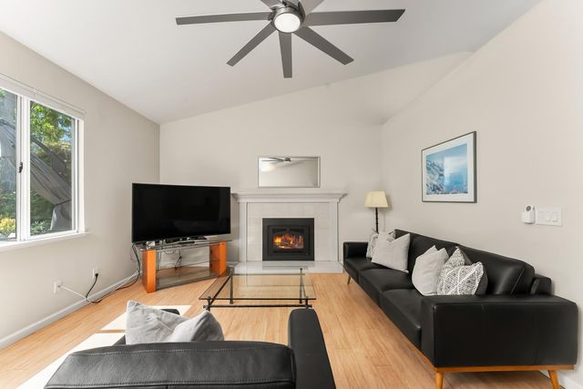2737 Fleet Cir, Rocklin, CA 95765