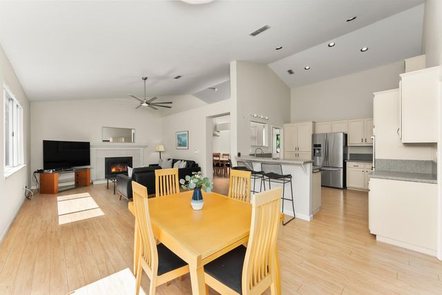 2737 Fleet Cir, Rocklin, CA 95765