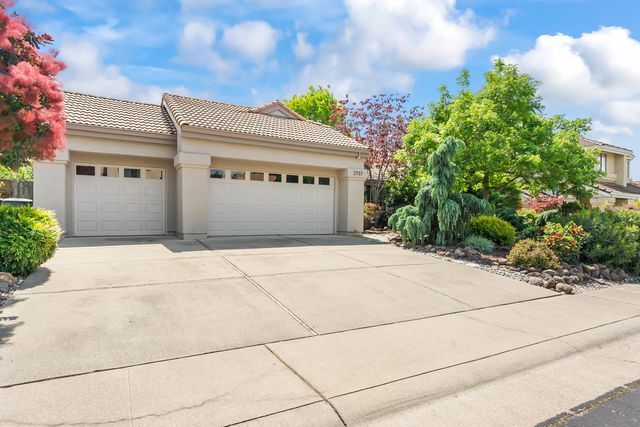 2737 Fleet Cir, Rocklin, CA 95765