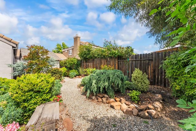 2737 Fleet Cir, Rocklin, CA 95765