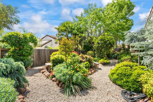 2737 Fleet Cir, Rocklin, CA 95765